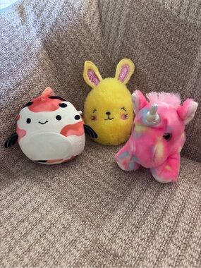 Small plush bundle